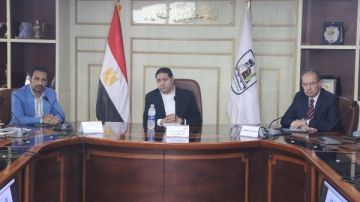 نائب المحافظ يتابع تنفيذ وتعميم مشروع الهوية البصرية ببني سويف