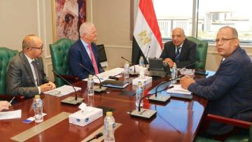 وزير الكهرباء يبحث مع تحالف دولي إقامة مشروع للطاقة المتجددة في سيناء وزير الكهرباء يبحث مع تحالف دولي إقامة مشروع للطاقة المتجددة في سيناء