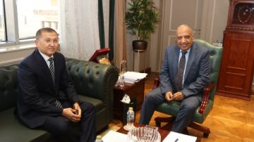 وزير الكهرباء يستقبل سفير أوزبكستان لبحث سبل دعم وتعزيز التعاون والاستثمار وزير الكهرباء يستقبل سفير أوزبكستان لبحث سبل دعم وتعزيز التعاون والاستثمار