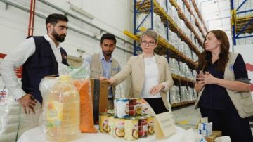 غزة جائعة والمساعدات معلقة.. الخارجية البريطانية تحمل الاحتلال المسئولية: افتحوا المعابر فورا غزة جائعة والمساعدات معلقة.. الخارجية البريطانية تحمل الاحتلال المسئولية: افتحوا المعابر فورا