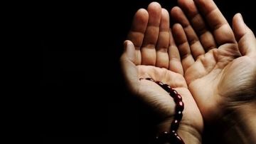 ماذا تفعل حتى لا يصيبك هم ولا كرب؟.. علي جمعة يوصي بـ10 أذكار