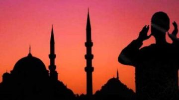 موعد أذان الظهر .. اعرف توقيت صلاة الجمعة والصلوات الخمس اليوم