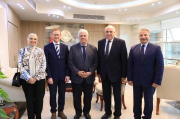 وزير التعليم العالي يبحث سبل التعاون مع جامعة كينجز كوليدج لندن وزير التعليم العالي يبحث سبل التعاون مع جامعة كينجز كوليدج لندن