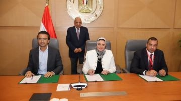 توقيع الاتفاقيات المكملة لإقامة مشروعين للطاقة الشمسية ومحطتين لبطاريات تخزين الطاقة