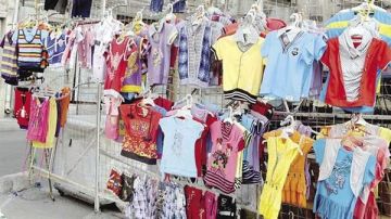 سوق الملابس الجاهزة يستعد للبلاك فرايداي والخصومات الشتوية تصل لـ70 