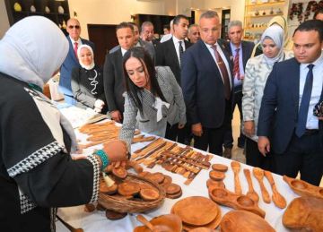 صندوق دعم الصناعات الريفية والبيئية يشارك في فعاليات معرض ديارنا للحرف اليدوية