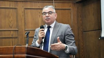 إنجاز دولي.. طالبان بـ تجارة عين شمس يحصلان على شهادة FMAA العالمية