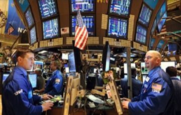 ارتفاع الأسهم الأمريكية في ختام تعاملات الاثنين ارتفاع الأسهم الأمريكية في ختام تعاملات الاثنين