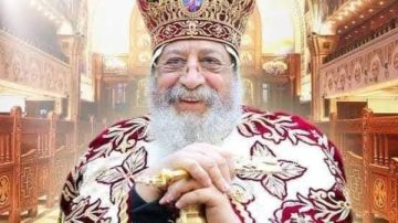 الأنبا أنجيلوس وشعب كنائس شبرا الشمالية يهنئون البابا تواضروس بعيد ميلاده وذكرى جلوسه الأنبا أنجيلوس وشعب كنائس شبرا الشمالية يهنئون البابا تواضروس بعيد ميلاده وذكرى جلوسه