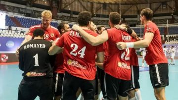 الأهلي يواجه أصحاب الجياد في دوري كرة اليد الأهلي يواجه أصحاب الجياد في دوري كرة اليد