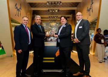  السياحة : الجناح المصري يفوز بجائزة أفضل تصميم في بورصة لندن الدولية