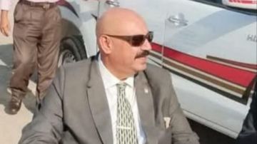 رئيس حي شرق شبرا الخيمة بعد نقل مكتبه بالشارع: مكاني وسط المواطنين لحل مشاكلهم رئيس حي شرق شبرا الخيمة بعد نقل مكتبه بالشارع: مكاني وسط المواطنين لحل مشاكلهم