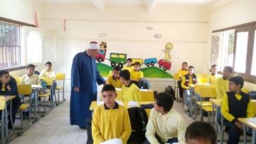 رئيس منطقة مطروح الأزهرية يتابع انتظام الدراسة والاستعدادات للاختبارات