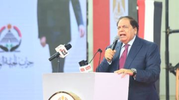 محمد أبو العينين: الجبهة الوطنية ولدت عملاقة.. ونعاهد الشعب بنهضة حديثة ونشاط غير مسبوق بالبرلمان محمد أبو العينين: الجبهة الوطنية ولدت عملاقة.. ونعاهد الشعب بنهضة حديثة ونشاط غير مسبوق بالبرلمان