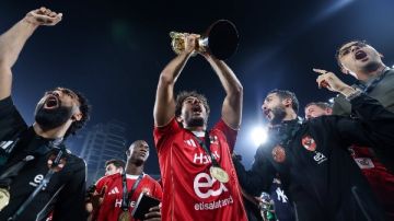 محمد هاني: الأهلي كان في أمس الحاجة للتتويج بالسوبر.. ولا وجود لأي أزمات داخل الفريق