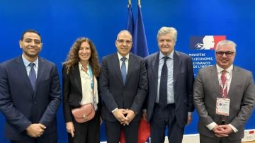 وزير الري يبحث في باريس تعزيز التعاون المائي بين مصر وفرنسا خلال مؤتمر طموح أفريقيا 