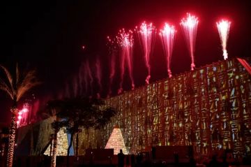 بالصور: مراسم مهيبة في مصر لافتتاح أكبر متحف آثار لحضارة واحدة في العالم بالصور: مراسم مهيبة في مصر لافتتاح أكبر متحف آثار لحضارة واحدة في العالم