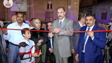 على مساحة 960 مترا.. محافظ سوهاج يفتتح سوق المنشاة الحضري الجديد