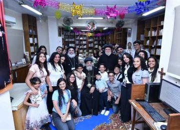 البابا تواضروس يزور كنيسة السيدة العذراء والشهيد مار جرجس بمدينة الأمل