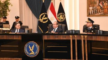 الرئيس السيسي: يد الله كانت معانا ومازالت.. بالحسابات البلد دي ما تقومش أبدا فيديو