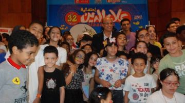 علاء الدين تحتفل بيوم الطفولة غدا بعروض مبهرة وفقرات ترفيهية