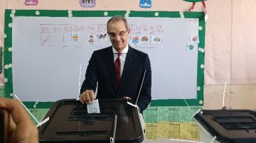 وزير الاتصالات يدلي بصوته في انتخابات مجلس النواب 2025