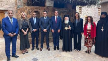 أمين عام الأعلى للآثار يشارك في مراسم تجليس مطران دير سانت كاترين