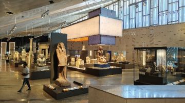 اتحاد المستثمرين الأفرو - آسيوي: نتوقع جذب المتحف الكبير زيادة 5 ملايين سائح سنويا اتحاد المستثمرين الأفرو - آسيوي: نتوقع جذب المتحف الكبير زيادة 5 ملايين سائح سنويا