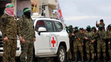 القسام: سنسلم جثة أحد الأسرى الإسرائيليين الساعة التاسعة بتوقيت غزة القسام: سنسلم جثة أحد الأسرى الإسرائيليين الساعة التاسعة بتوقيت غزة