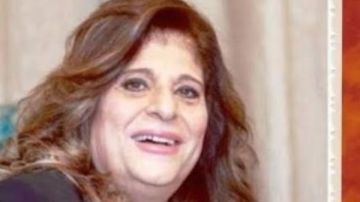 ظهور نادر للإعلامية سوزان حسن فى عزاء ميرفت سلامة شاهد