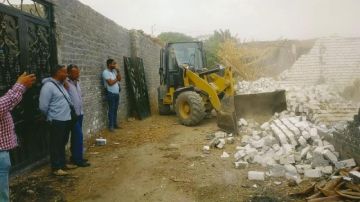 محافظ أسيوط: استرداد 225 فدانا و2020 مترا مربعا خلال تنفيذ 27 قرار إزالة محافظ أسيوط: استرداد 225 فدانا و2020 مترا مربعا خلال تنفيذ 27 قرار إزالة