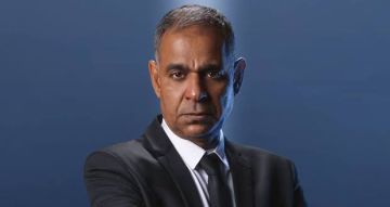 محمود البزاوى يكشف موقفا طريفا عن خطوبته محمود البزاوى يكشف موقفا طريفا عن خطوبته