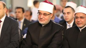 مفتي الجمهورية: ذكرى معركة البرلس ستظل رمزا خالدا لتلاحم الشعب والجيش في الدفاع عن الوطن مفتي الجمهورية: ذكرى معركة البرلس ستظل رمزا خالدا لتلاحم الشعب والجيش في الدفاع عن الوطن