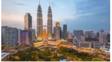ماليزيا تقترب من تحقيق الحد الأعلى للنمو في 2025 بدعم من الطلب المحلي واستقرار السوق ماليزيا تقترب من تحقيق الحد الأعلى للنمو في 2025 بدعم من الطلب المحلي واستقرار السوق