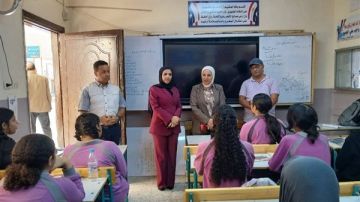 مدير تعليم القاهرة تتفقد مدارس إدارة مصر الجديدة.. وهذه توصياتها للطالبات