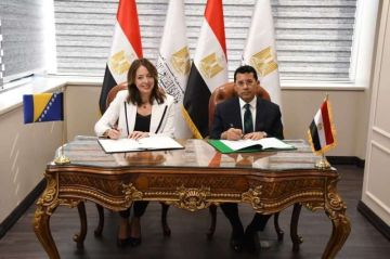 وزير الشباب والرياضة يشهد توقيع مذكرة تفاهم بين مصر والبوسنة والهرسك في مجال الشباب