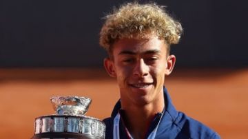 شبيه لامين يامال يثير ضجة بين عشاق التنس.. ما القصة؟ شبيه لامين يامال يثير ضجة بين عشاق التنس.. ما القصة؟