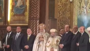 محافظ أسيوط يشارك في قداس ترقية الأنبا يوأنس