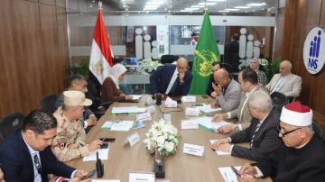 محافظ القليوبية يتابع سير العملية الانتخابية لمجلس النواب من غرفة الشبكة الوطنية