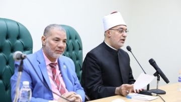 مفتي الجمهورية: العقيدة تعمل كمصباح للإنسان وتضبط سلوكه في السر والعلن مفتي الجمهورية: العقيدة تعمل كمصباح للإنسان وتضبط سلوكه في السر والعلن