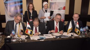  التصديري للملابس يوقع مذكرة مع الجمعية التشيكية لتعزيز التعاون الاستثماري والتجاري