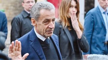 ساركوزي خارج السجن رغم الإدانة.. ما بعد الإفراج عنه؟