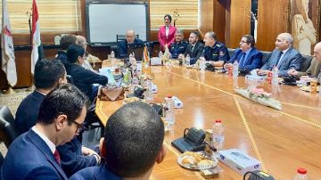 صديقة للبيئة.. مطار القاهرة ينفذ مشروع شامل لتطوير أنظمة الإطفاء صور صديقة للبيئة.. مطار القاهرة ينفذ مشروع شامل لتطوير أنظمة الإطفاء صور