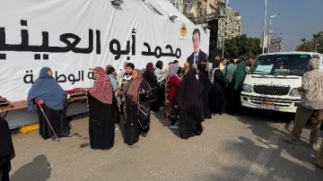 لليوم الثاني في انتخابات 2025.. إقبال كثيف من المواطنين على التصويت بمدرسة الفاروق عمر بالبحر الأعظم لليوم الثاني في انتخابات 2025.. إقبال كثيف من المواطنين على التصويت بمدرسة الفاروق عمر بالبحر الأعظم