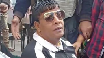 مصطفى كامل وسعد الصغير وعبد الباسط حمودة يشاركون في جنازة إسماعيل الليثي بإمبابة