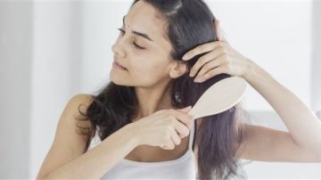 أسباب رائحة الشعر الكريهة بعد غسله وطرق التخلص منها أسباب رائحة الشعر الكريهة بعد غسله وطرق التخلص منها