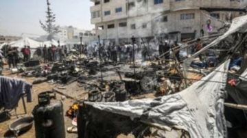 الدبلوماسية المصرية تعمل على الأرض لإنهاء الأزمة بغزة.. تفاصيل