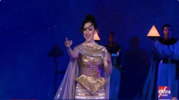 الفنانة المصرية العالمية شيرين أحمد طارق تشارك في حفل افتتاح المتحف الكبير