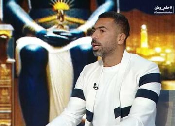 «انت اعتزلت بسبب لاعب بيراميدز».. خالد الغندور يحرج أحمد فتحي على الهواء والأخير يرد