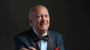 بعد تعرضه لوعكة صحية.. عمر خيرت يعلن تأجيل حفلاته المقبلة بعد تعرضه لوعكة صحية.. عمر خيرت يعلن تأجيل حفلاته المقبلة